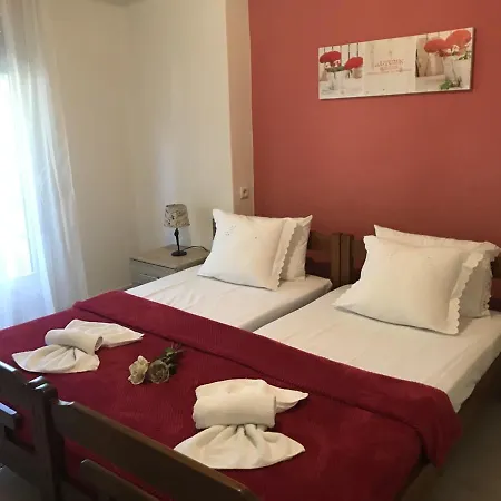 Apartment On The Skala Sotiros